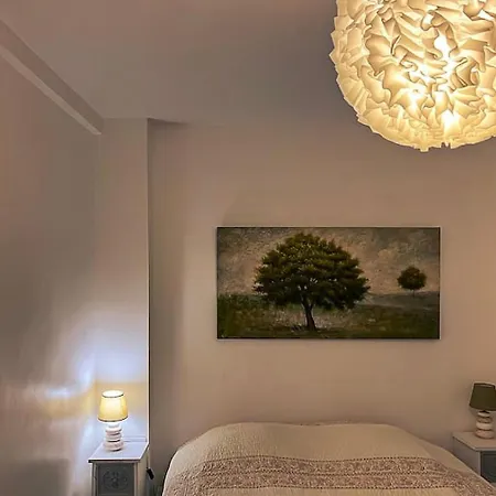 Cosy With Balcony Near The *